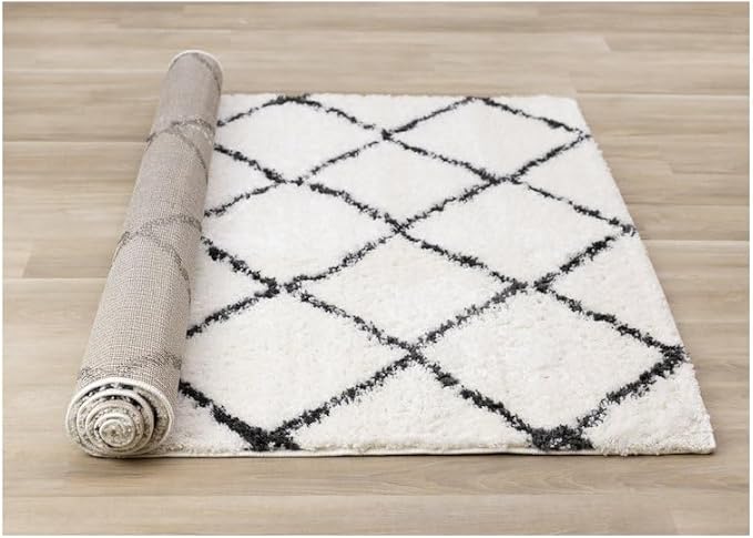 Geometric Grey and White 7x10 Area Rug, Carpet with Lattice Pattern, Large Rug Styled as a Modern Soft Carpet for Living Room Spaces