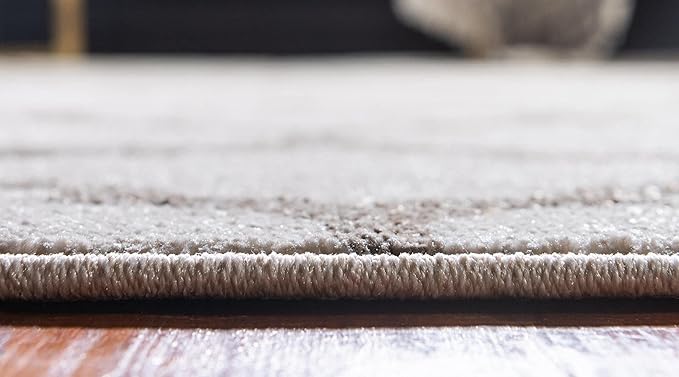 Rugs.com Lattice Collection Rug – 8 Ft Round Beige Medium Rug Perfect for Kitchens, Dining Rooms
