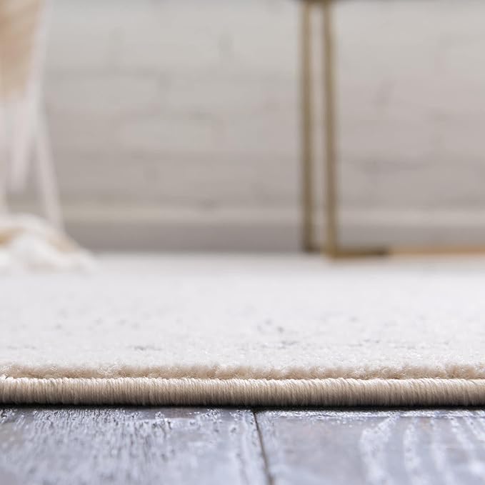 Unique Loom Isabella Collection Area Rug - Adjani (4' 1" x 6' 1" Rectangle, White/ Blue)