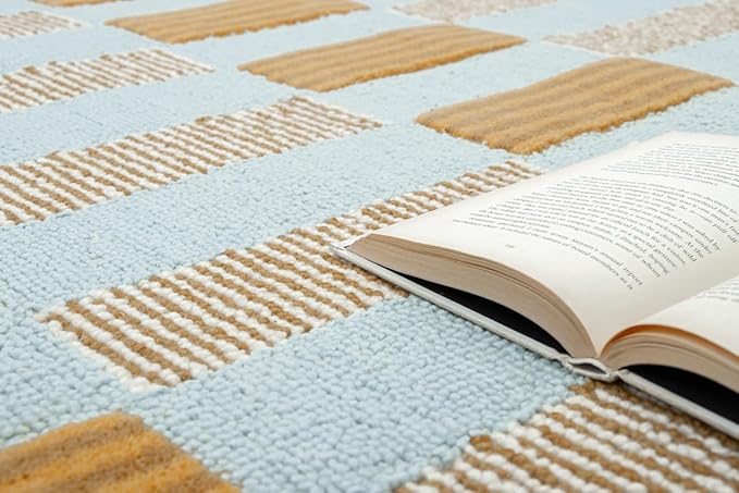 Hand-Tufted Wool Rug with Scalloped Edges, Light Blue Plaid Pattern, Cozy Soft Area Rug for Living Room, Bedroom, and Nursery, Handmade Modern Accent Rug, 3x5 Ft