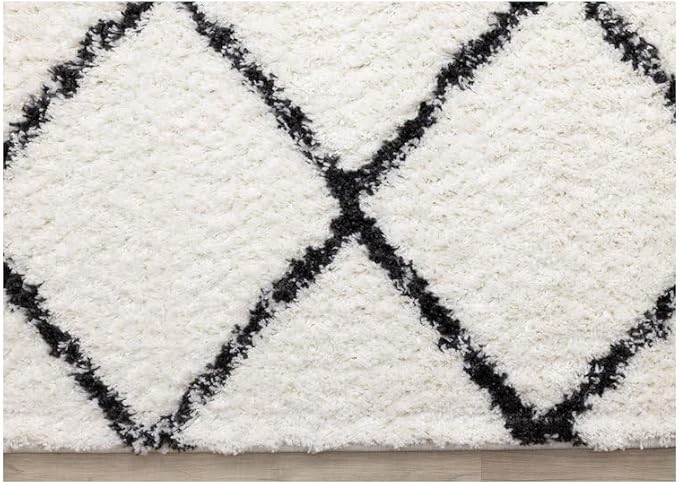 Geometric Grey and White 7x10 Area Rug, Carpet with Lattice Pattern, Large Rug Styled as a Modern Soft Carpet for Living Room Spaces