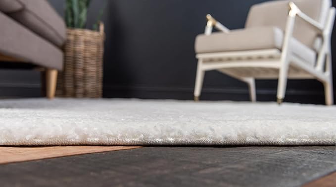 Unique Loom Solo Collection Area Rug - Calabasas (10' x 14' 1" Rectangle, Snow White)