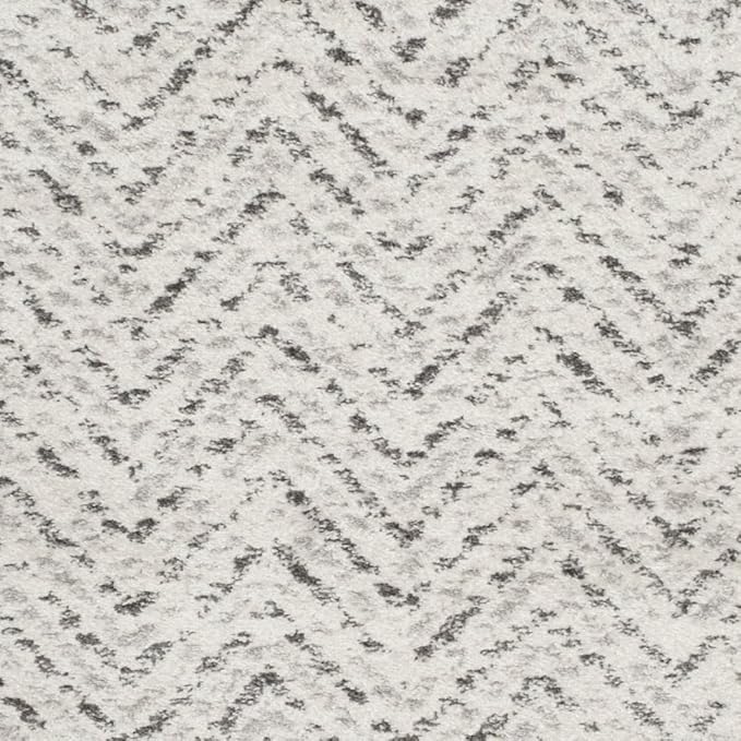SAFAVIEH Adirondack Collection Accent Rug - 3' x 5', Ivory & Charcoal, Chevron Design, Non-Shedding & Easy Care, Ideal for High Traffic Areas in Entryway, Living Room, Bedroom (ADR104N)