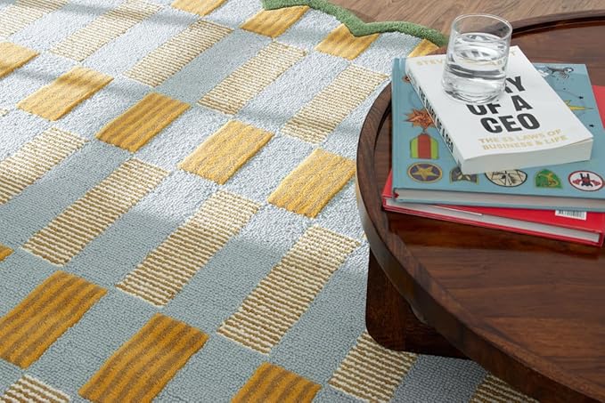 Hand-Tufted Wool Rug with Scalloped Edges, Light Blue Plaid Pattern, Cozy Soft Area Rug for Living Room, Bedroom, and Nursery, Handmade Modern Accent Rug, 2x3 Ft