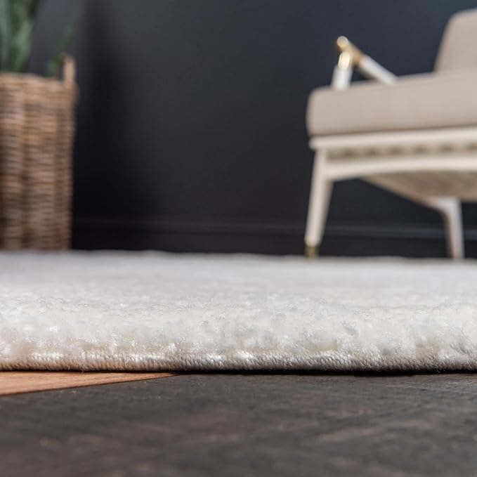 Unique Loom Solo Collection Area Rug - Calabasas (7' 10" Octagon, Snow White)