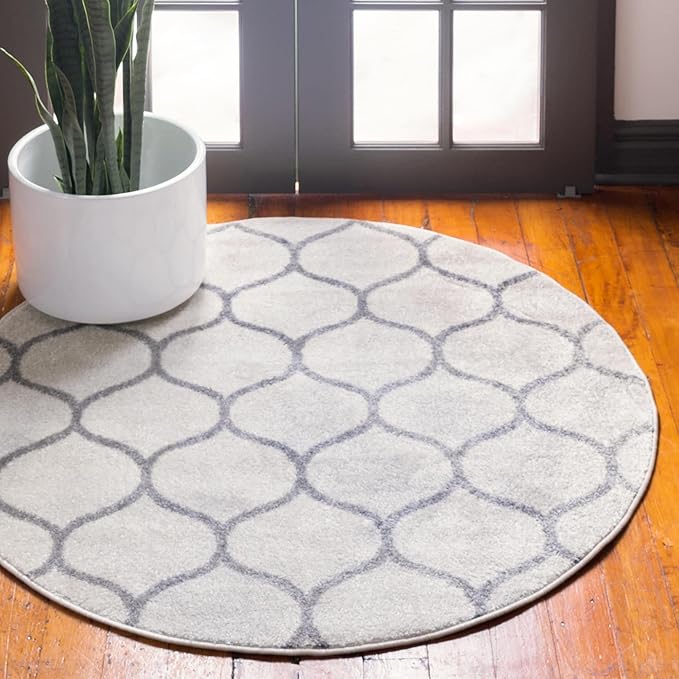 Rugs.com Lattice Frieze Collection Rug – 4' Round Ivory Medium Rug Perfect for Kitchens, Dining Rooms
