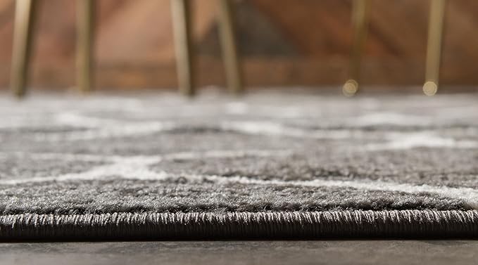Rugs.com Lattice Frieze Collection Rug – 3' 3 x 5' 3 Dark Gray Medium Rug Perfect for Living Rooms, Large Dining Rooms, Open Floorplans