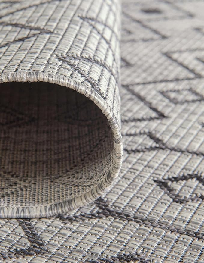 Unique Loom Outdoor Trellis Collection Area Rug - Tribal Trellis (10' 8" Square, Gray/ Black)