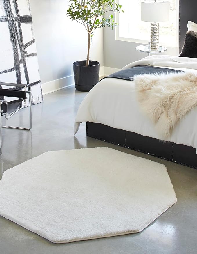 Unique Loom Solo Collection Area Rug - Calabasas (7' 10" Octagon, Snow White)