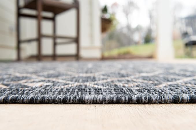 Unique Loom Outdoor Trellis Collection Area Rug - Tribal Trellis (10' x 14' 1" Rectangle, Charcoal Gray/ Natural)