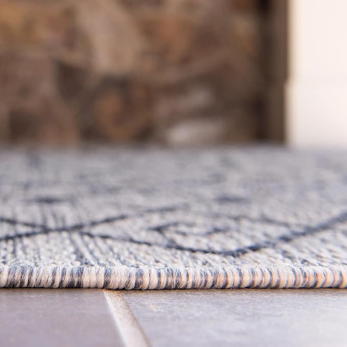 Unique Loom Outdoor Trellis Collection Area Rug - Tribal Trellis (10' x 14' 1" Rectangle, Gray/ Black)