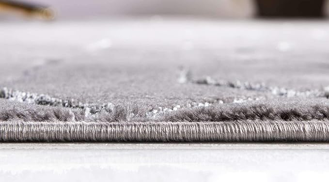 Marilyn Monroe Glam Collection Area Rug - Trellis (2' x 3' 1' Rectangle, Gray Silver/ Silver)
