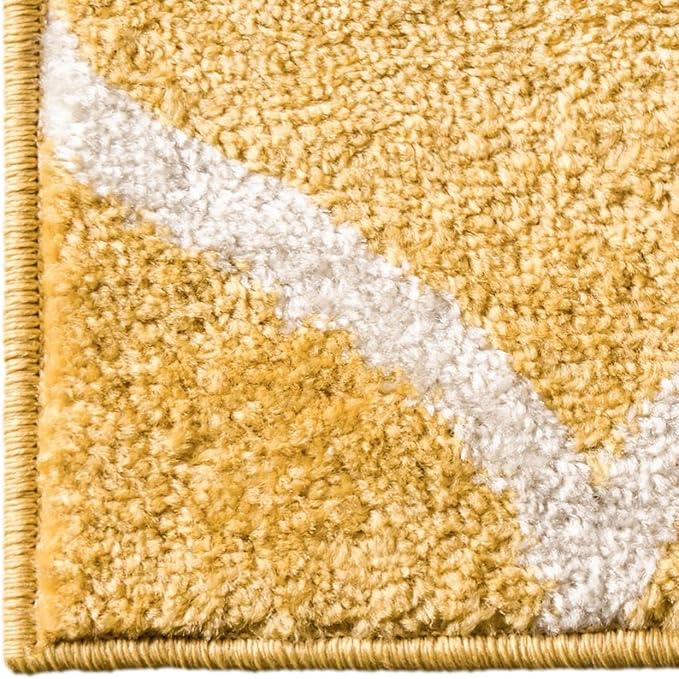 Rugs.com Lattice Frieze Collection Rug – 5' x 8' Yellow Medium Rug Perfect for Living Rooms, Large Dining Rooms, Open Floorplans