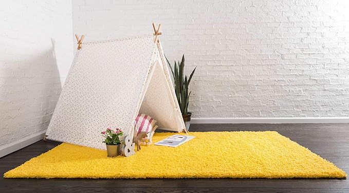 Unique Loom Solid Shag Collection Area Rug (7' 10" x 10' Rectangle, Tuscan Sun Yellow)