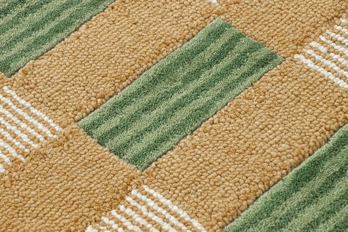 Hand-Tufted Wool Area Rug with Scalloped Edges, Beige and Green Plaid Pattern, Cozy and Soft Accent Rug for Living Room, Bedroom, and Nursery, Handmade Decorative Rug, 2x3 Ft