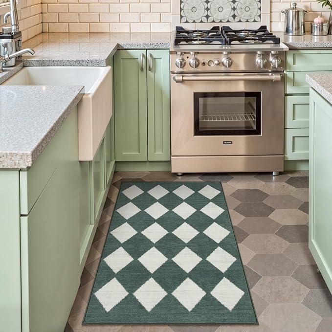 Lahome Checkered Washable 2x3 Green Kitchen Rugs Non Slip, Small Printed Indoor Door Mat for Entryway, Moroccan Trellis Ultra-Thin Throw Carpet for Bedroom Entrance Decor (2'x3',Dark Green)