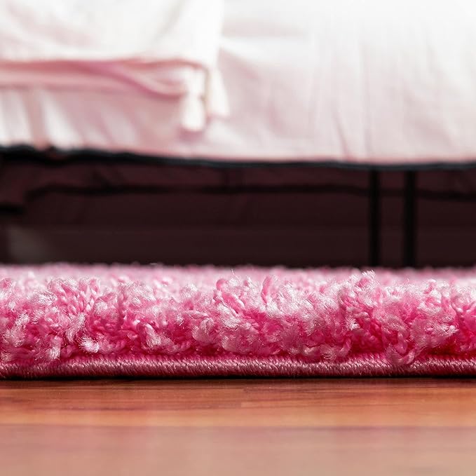Unique Loom Solid Shag Collection Area Rug (5' 3" Round, Taffy Pink)