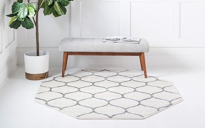 Rugs.com Lattice Frieze Collection Rug – 7' 10 Octagon Ivory Medium Rug Perfect for Living Rooms, Kitchens, Entryways