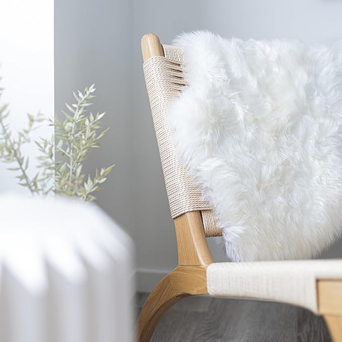 Sheepskin Long Hair 2x3 ft | Bedside Rugs for bedrooms, Sofa, Chair or The Dining Table | Each Sheepskin Rug is Unique and Created by Nature | Small Fluffy Rug in Color White