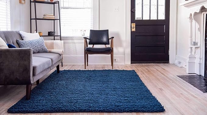 Unique Loom Solid Shag Collection Area Rug (4' 1" x 6' 1" Rectangle, Sapphire Blue/ Navy Blue)