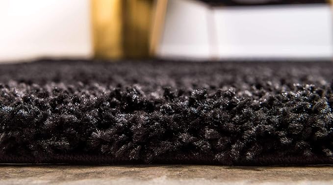 Unique Loom Solid Shag Collection Area Rug (3' 3" x 5' 3" Rectangle, Jet Black)