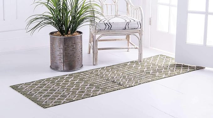 Unique Loom Outdoor Trellis Collection Area Rug - Tribal Trellis (2' x 6' 1" Runner, Green/ Natural)