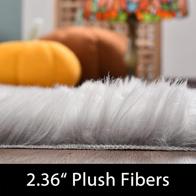 Latepis 3x5 Faux Sheepskin Rug, Faux Fur Rug for Living Room, Fluffy Washable Rugs for Bedroom, Teen Bedroom Decor, Grey Fluffy Rugs, Rectangle