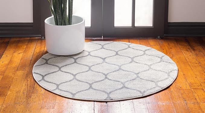 Rugs.com Lattice Frieze Collection Rug – 8' Round Ivory Medium Rug Perfect for Kitchens, Dining Rooms