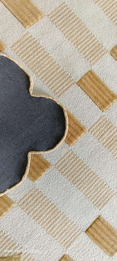 Woven Area 8x10 ft – Soft Textured Checkered Pattern with Scalloped Border – Large Decorative Rug for Living Room, Bedroom & Home Interior