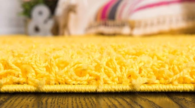Unique Loom Solid Shag Collection Area Rug (5' 1" x 8' Rectangle, Tuscan Sun Yellow)