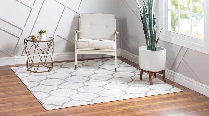 Rugs.com Lattice Frieze Collection Rug – 3' Square Ivory Medium Rug Perfect for Living Rooms, Kitchens, Entryways