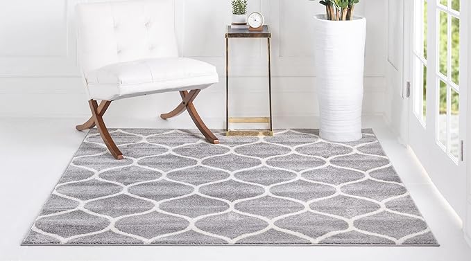 Rugs.com Lattice Frieze Collection Rug – 8' Square Light Gray Medium Rug Perfect for Living Rooms, Kitchens, Entryways
