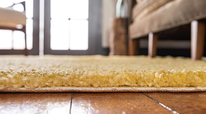 Unique Loom Solo Collection Area Rug - Calabasas (5' 3" x 7' 7" Rectangle, Yellow)