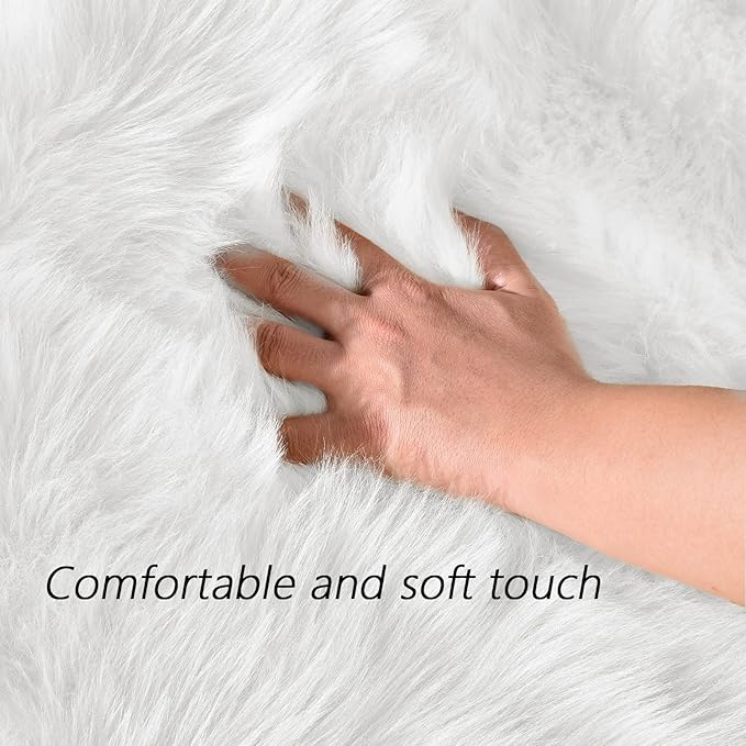 Latepis 5x7 Area Rugs White Furry Faux Sheepskin Rug Washable Fluffy Fur Rug for Living Room Non-Slip Plush Shaggy Rugs for Bedroom Entertainment Room Luxury Home Décor