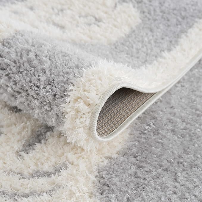 Hauteloom Zane Living Room, Bedroom Area Rug - Farmhouse - Plush Pile - Light Gray, Cream - 6'7" x 9'