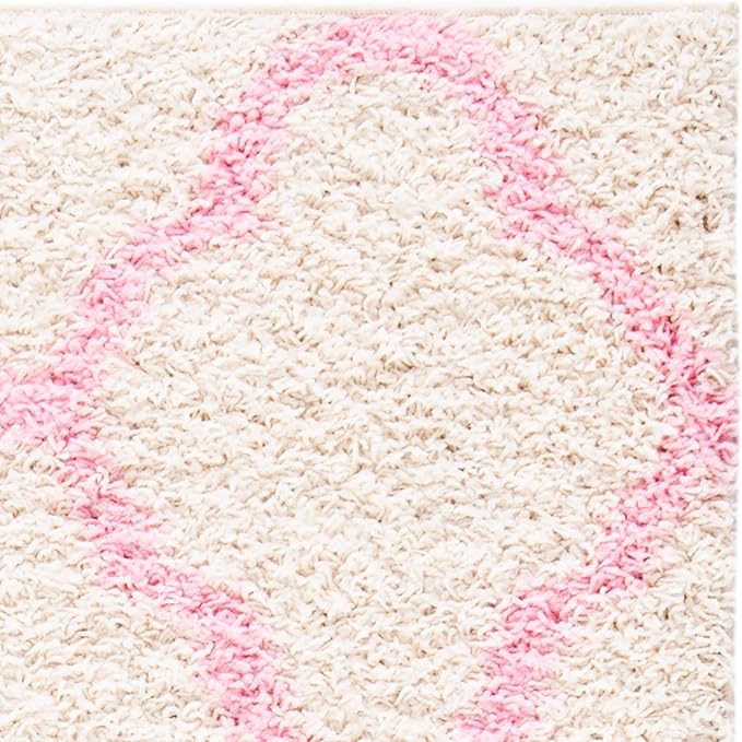 SAFAVIEH Dallas Shag Collection Accent Rug - 4' x 6', Ivory & Light Pink, Trellis Design, Non-Shedding & Easy Care, 1.5-inch Thick Ideal for High Traffic Areas in Foyer, Living Room, Bedroom (SGD257P)
