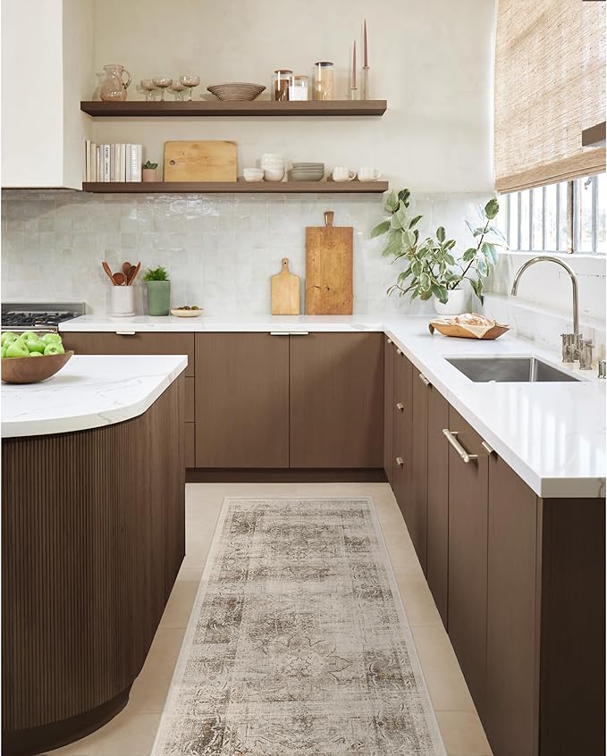 RUGGABLE Washable Vintage Area Rug – Sarrah Hazel 8 ft Round, Stain-Resistant, Non-Slip – Large Machine Washable Rugs for Living Room, Bedroom, Hallway, Entryway & Office–with Standard Pad