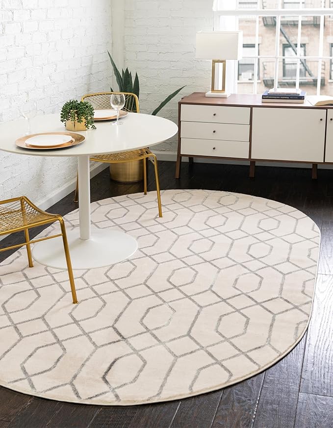 Unique Loom Marilyn Monroe Glam Collection Area Rug - Trellis (7' 10' x 10' Oval, White Silver/ Silver)
