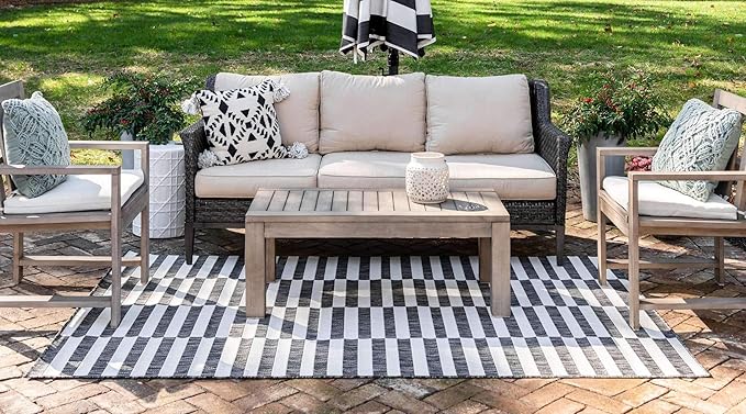 Unique Loom Outdoor Striped Collection Classic Stripes, Transitional Indoor & Outdoor Area Rug (8' 0 x 11' 0 Rectangular, Charcoal/ Ivory)