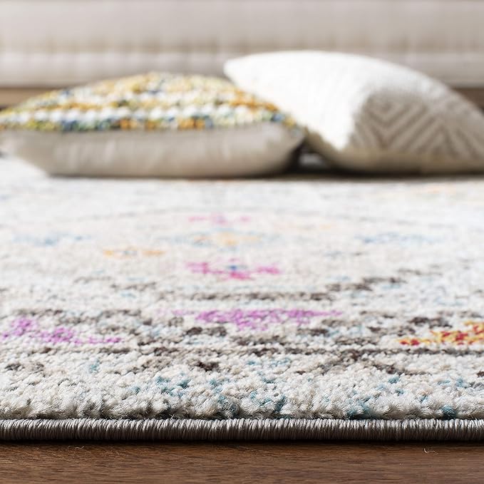 SAFAVIEH Madison Collection Area Rug - 6'7" Round, Grey & Yellow, Boho Diamond Distressed Design, Non-Shedding & Easy Care, Ideal for High Traffic Areas in Living Room, Bedroom (MAD418F)