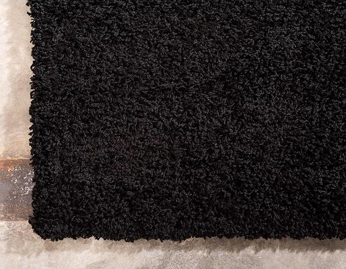 Unique Loom Solid Shag Collection Area Rug (5' 1" x 8' Rectangle, Jet Black)