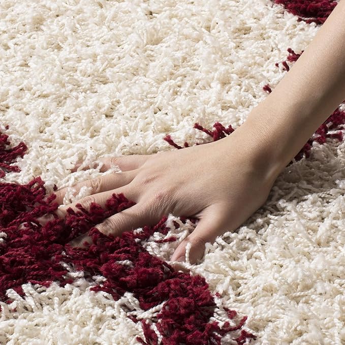SAFAVIEH Dallas Shag Collection Area Rug - 6' Round, Ivory & Red, Trellis Design, Non-Shedding & Easy Care, 1.5-inch Thick Ideal for High Traffic Areas in Living Room, Bedroom (SGD257R)