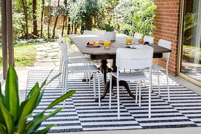 Unique Loom Outdoor Striped Collection Area Rug - Striped (5' 1" x 8' Rectangle, Charcoal/Ivory)