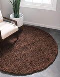 Unique Loom Solid Shag Collection Area Rug (6' 1" Round, Chocolate Brown)