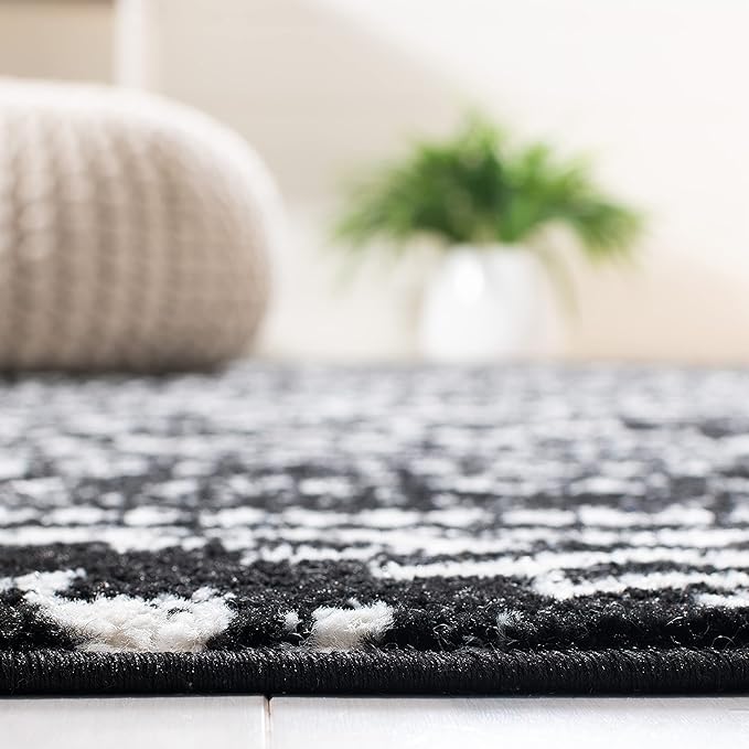 SAFAVIEH Area Rug 8x10 - Tulum Collection - Large - Black & Ivory, Moroccan Boho Tribal Design, Non-Shedding & Easy to Clean, Ideal for Living Room, Bedroom, Dining Space (TUL272Z)