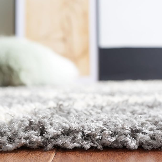 SAFAVIEH Dallas Shag Collection Runner Rug - 2'3" x 18', Grey & Ivory, Trellis Design, Non-Shedding & Easy Care, 1.5-inch Thick Ideal for High Traffic Areas in Living Room, Bedroom (SGD257G)