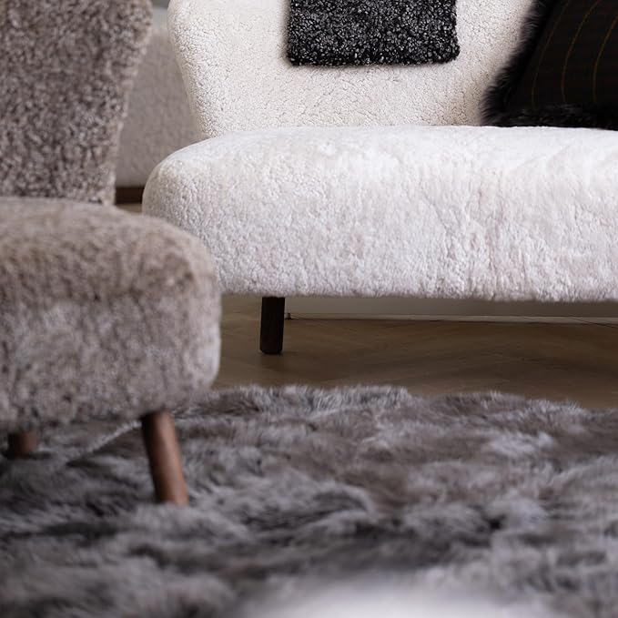 Real Sheepskin Rug 4x6 ft | Sheepskin Rugs for Living Room and Sofa | Bedside Rugs for Bedrooms | Large Fluffy Rug is Breathable & Heat-regulating in Color Dark Grey