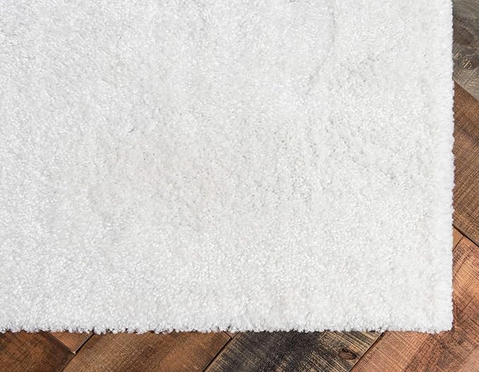 Unique Loom Solo Collection Area Rug - Calabasas (3' 3" x 5' 3" Rectangle, Snow White)