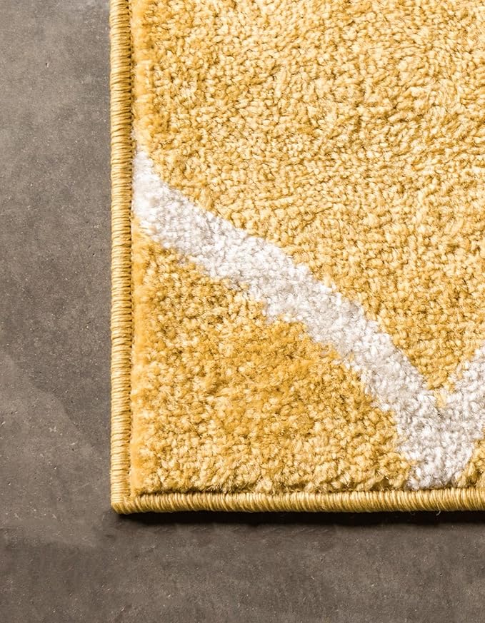 Rugs.com Lattice Frieze Collection Rug – 2' x 6' Runner Yellow Medium Rug Perfect for Living Rooms, Large Dining Rooms, Open Floorplans