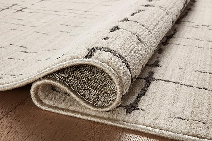Loloi Darby Collection DAR-06 Sand/Dk. Grey 2'-7" x 8'-0" Runner Rug